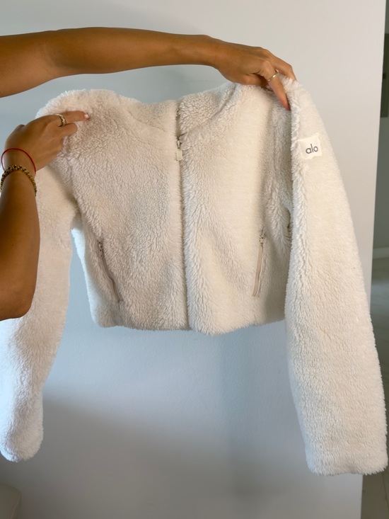 ALO Yoga Jackets & Blazers - ALO Yoga Cream Sherpa Zip Teddy Jacket